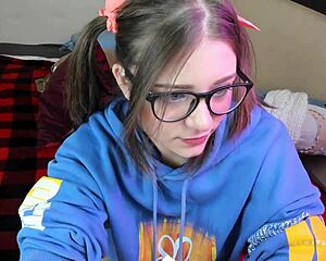 Nerdy feet edged bare or pantied to squirt?