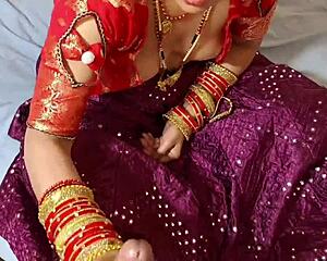 Babysitter's Dirty Indian Wife Licks Pussy In Lehenga Blouse As Stepbrother Fucks Hard!