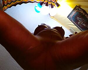 wanna see dawnskye1962's oiled skin under tan pantyhose up close?