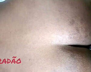 Preta safada do rabo gostoso moans as ebony ass gets licked and fucked deep