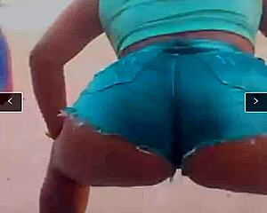 damn vagabunda dancin funk shortinho shoved up her ass