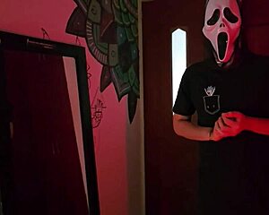 truco o trato with my hot hermanastra ghostface