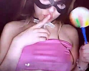 bonneyuwu enjoys sucking candy at 11 46