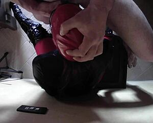 Laura on heels in leather boots and pantyhose gives rough blowjob