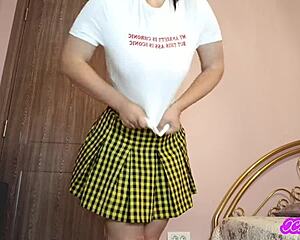 Thick schoolgirl farts while pantyless in skirt