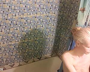  i lick and fuck taller skinny mature in bathrom