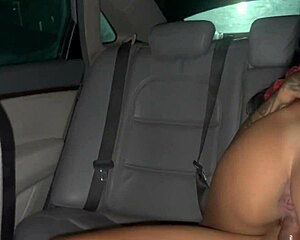 novinha casada deu pro ex no carro do corno