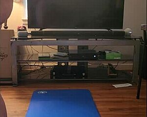 sexy vee does naked yoga and shows body