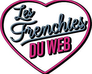 Mia Belle Brune Savoure Deux Queues Bien Dures
