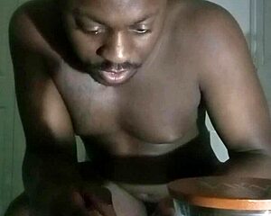 im running out of excuses why to show up this time showing up for free to do similar things to african lesbians i followed in american porn once to see if they make me cum 3