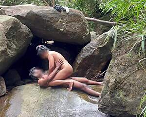 desi milf has risky outdoor sex
