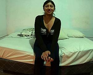 casting porno de kiomi shows first time roommate blowjob