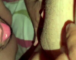 Wife lets herself be recorded as her vagina is sucked