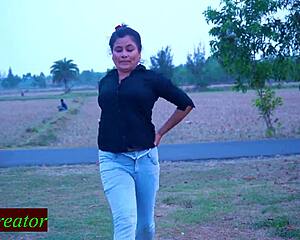 Beautiful Bhabhi Morning Work Sex With Village Lover
